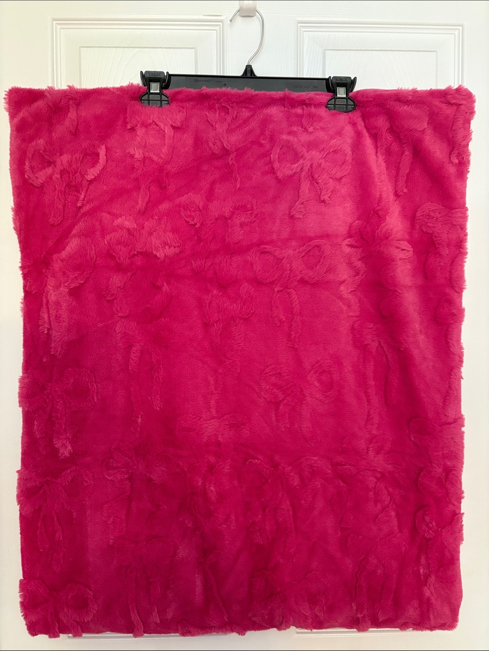Hot Pink Bow Faux Fur Throw Blanket 50x60